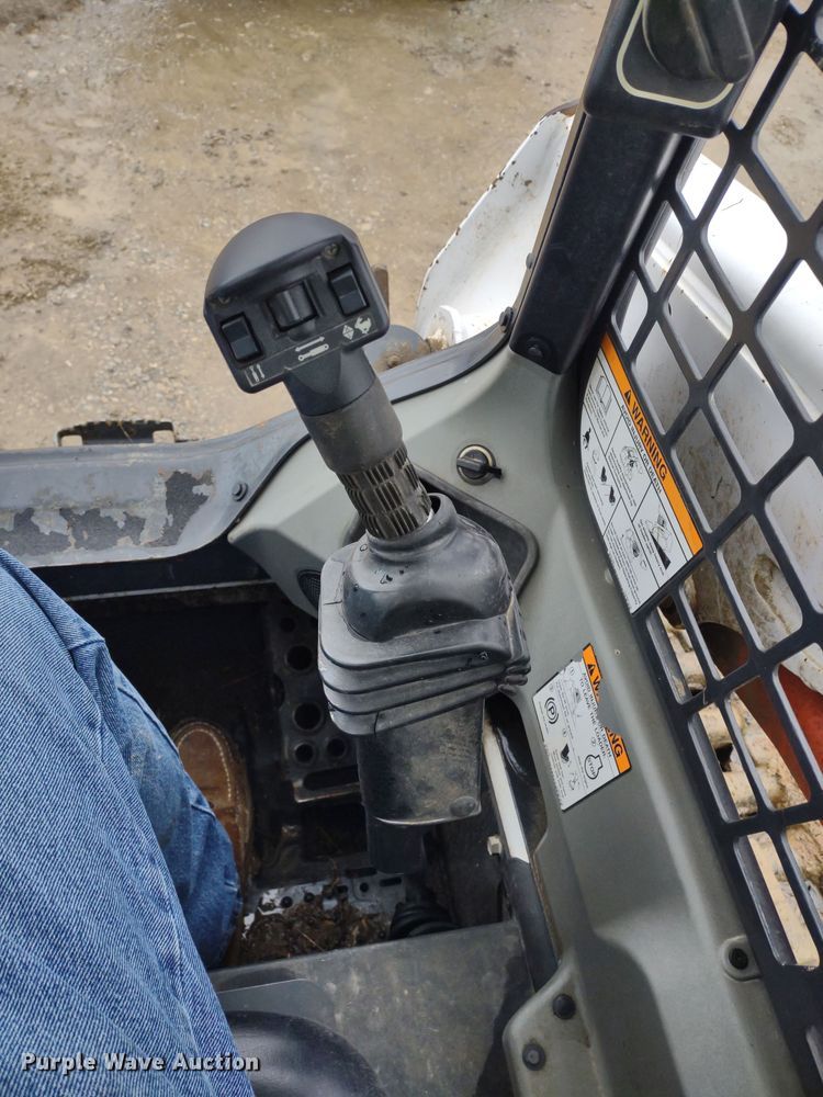 image for item DR8187 2016 Bobcat T550  tracked skid steer loader