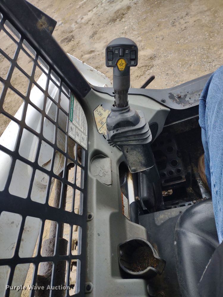 image for item DR8187 2016 Bobcat T550  tracked skid steer loader