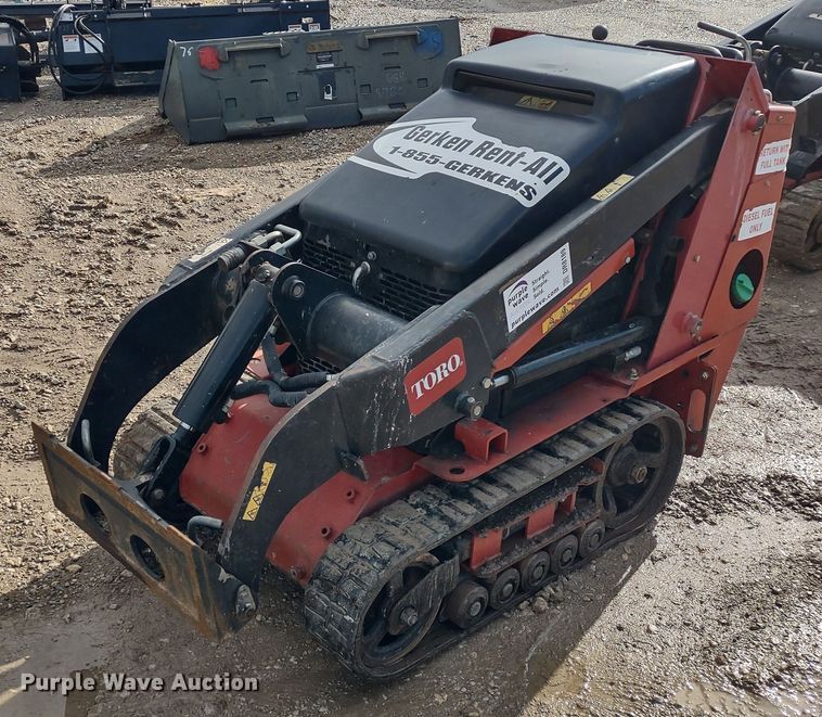 image for item DR8189 2016 Toro Dingo TX427  compact utility loader
