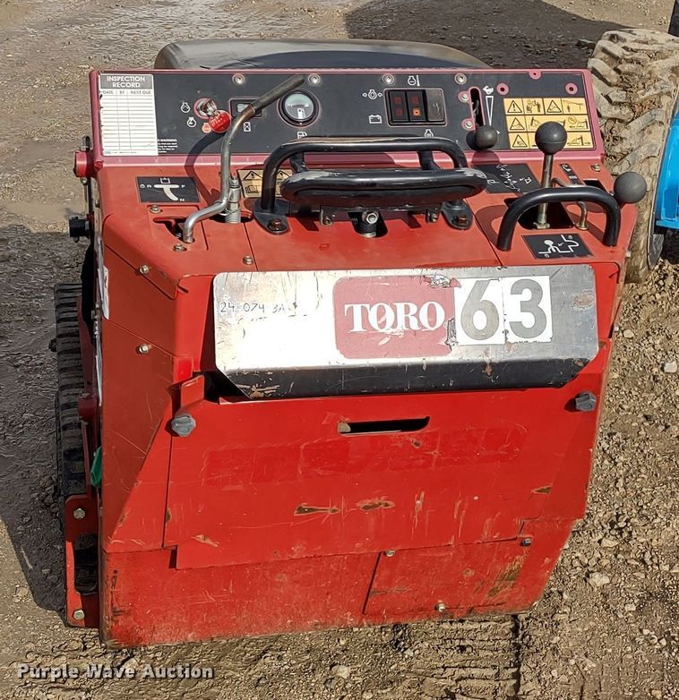 image for item DR8189 2016 Toro Dingo TX427  compact utility loader