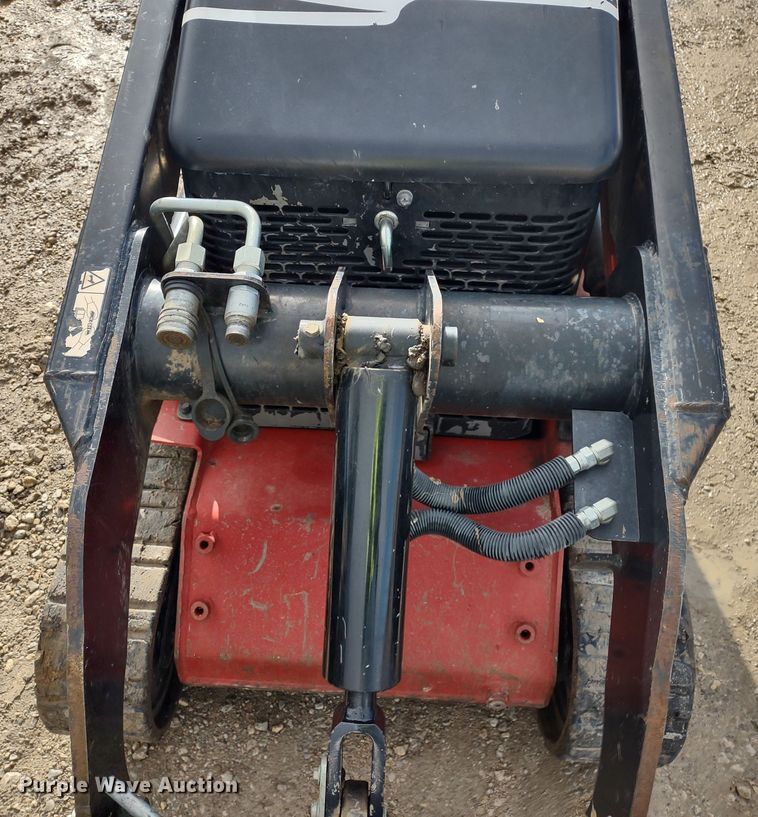 image for item DR8189 2016 Toro Dingo TX427  compact utility loader