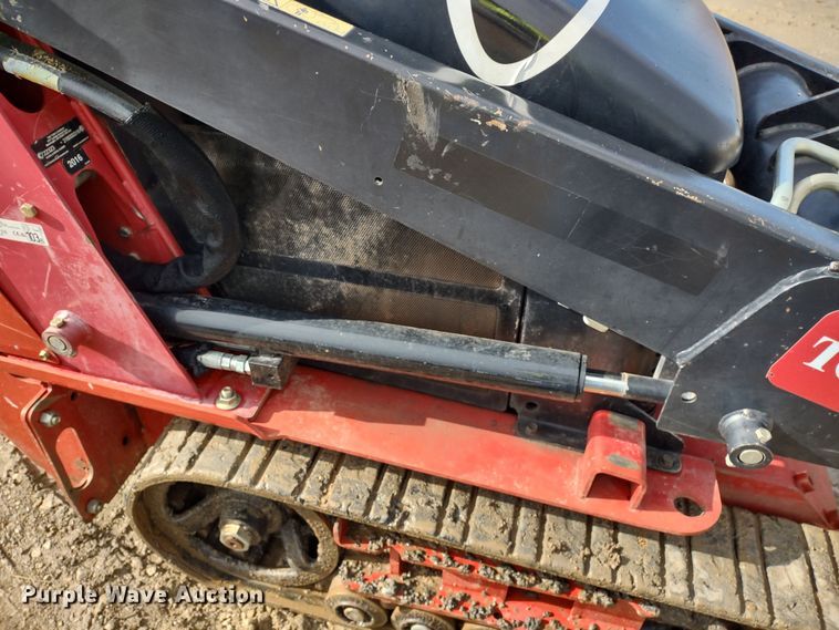 image for item DR8189 2016 Toro Dingo TX427  compact utility loader