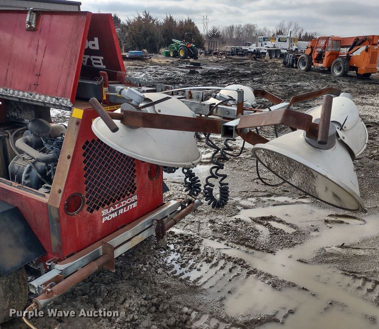 image for item DR8196 2005 Baldor Powerlite  light plant