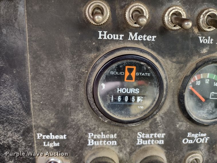 image for item DR8196 2005 Baldor Powerlite  light plant