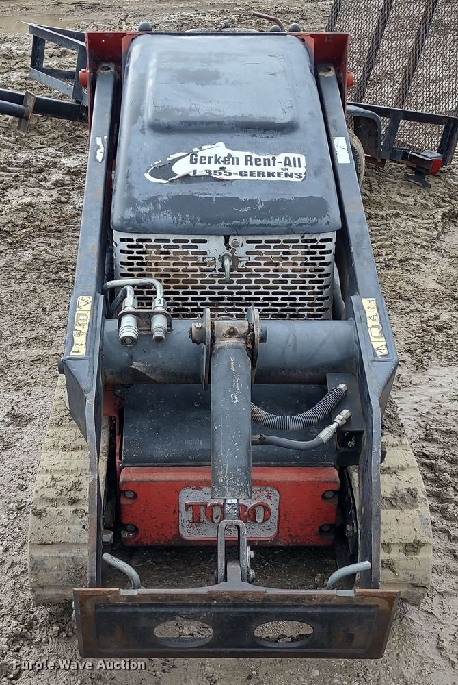 image for item DR8200 2012 Toro Dingo TX427  compact utility loader