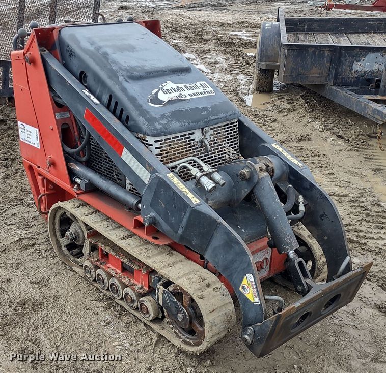 image for item DR8200 2012 Toro Dingo TX427  compact utility loader