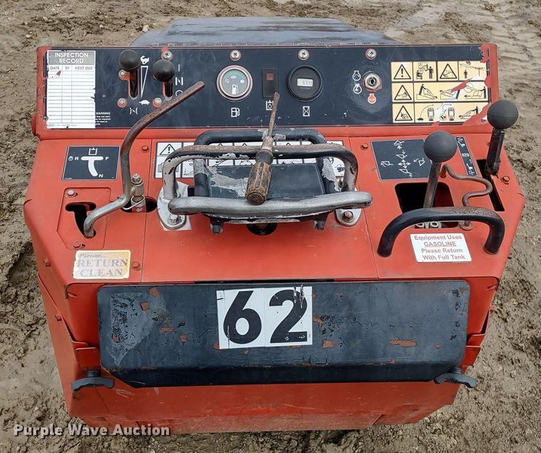 image for item DR8200 2012 Toro Dingo TX427  compact utility loader