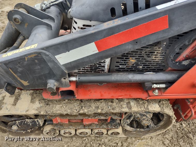 image for item DR8200 2012 Toro Dingo TX427  compact utility loader