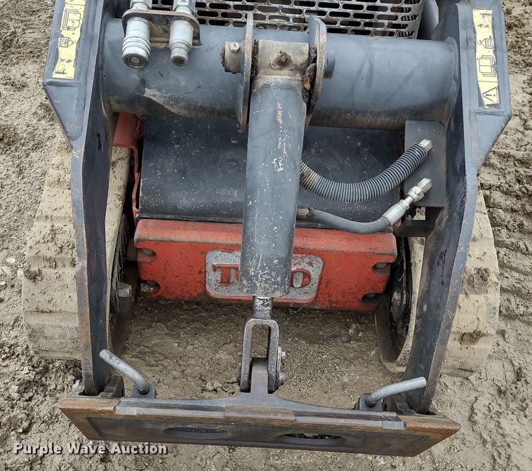 image for item DR8200 2012 Toro Dingo TX427  compact utility loader