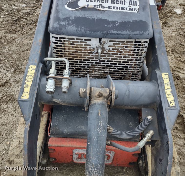 image for item DR8200 2012 Toro Dingo TX427  compact utility loader