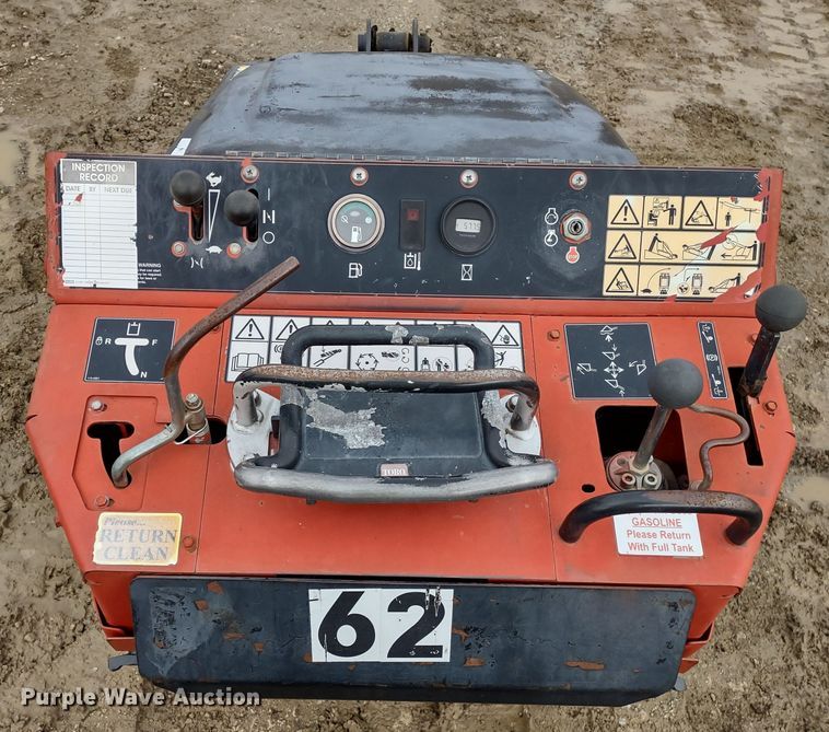 image for item DR8200 2012 Toro Dingo TX427  compact utility loader