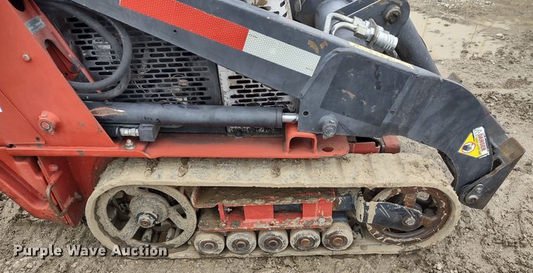 image for item DR8200 2012 Toro Dingo TX427  compact utility loader