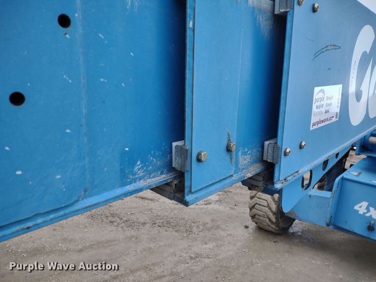 image for item DR8205 2008 Genie S65  boom lift