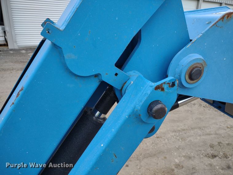 image for item DR8205 2008 Genie S65  boom lift