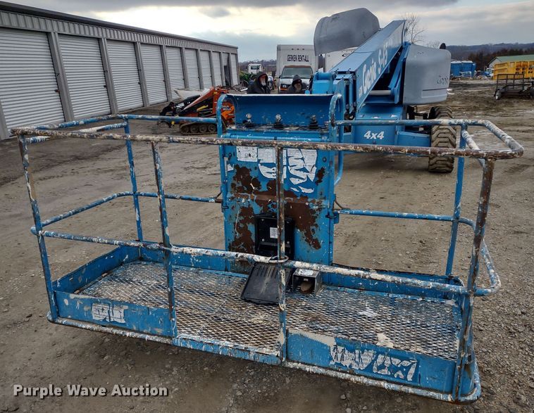 image for item DR8205 2008 Genie S65  boom lift