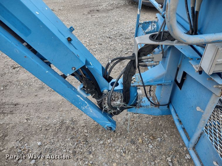 image for item DR8205 2008 Genie S65  boom lift