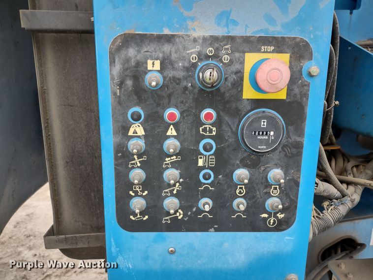 image for item DR8205 2008 Genie S65  boom lift