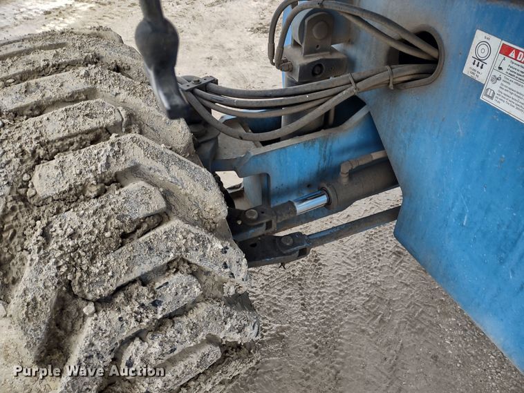 image for item DR8205 2008 Genie S65  boom lift