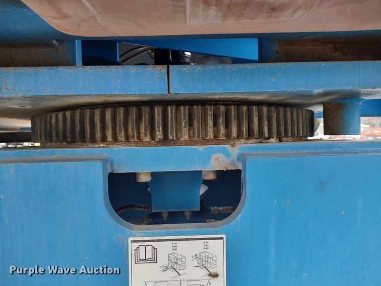 image for item DR8205 2008 Genie S65  boom lift