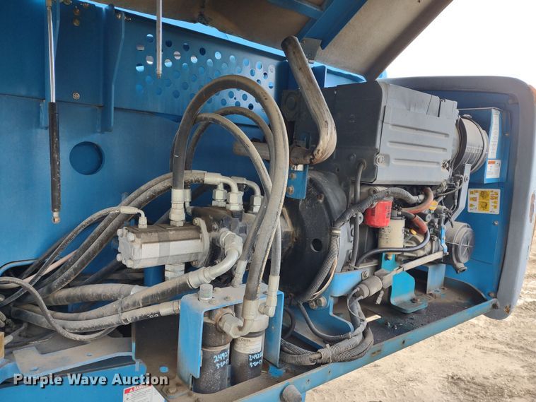 image for item DR8205 2008 Genie S65  boom lift