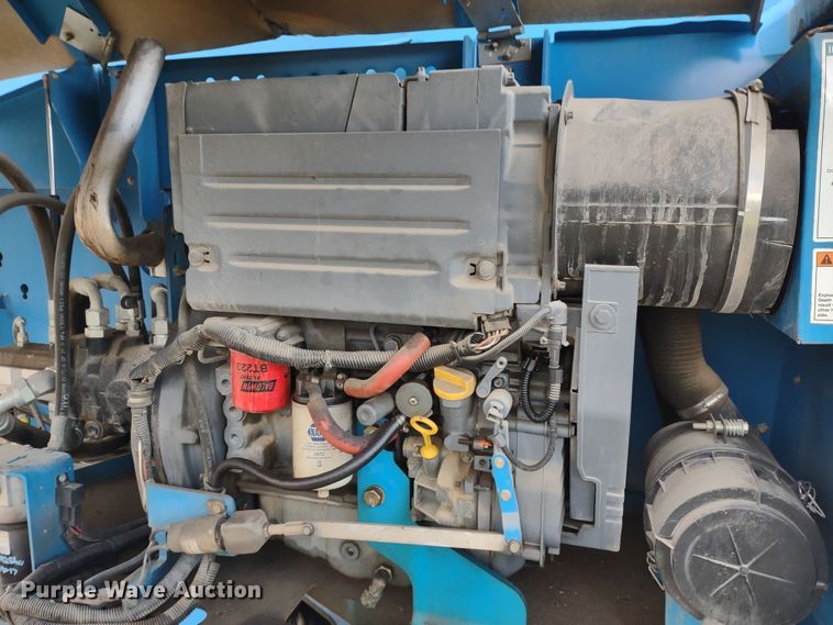 image for item DR8205 2008 Genie S65  boom lift