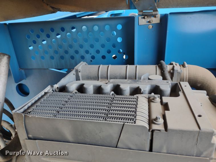 image for item DR8205 2008 Genie S65  boom lift