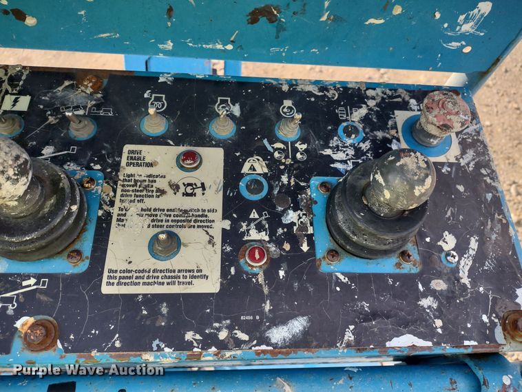 image for item DR8205 2008 Genie S65  boom lift