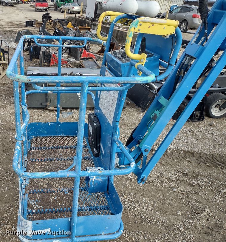 image for item DR8206 2017 Genie Z34/22  boom lift