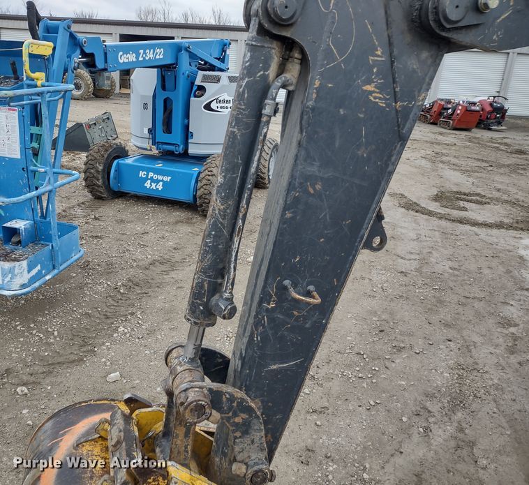 image for item DR8207 2016 John Deere 26G  mini excavator