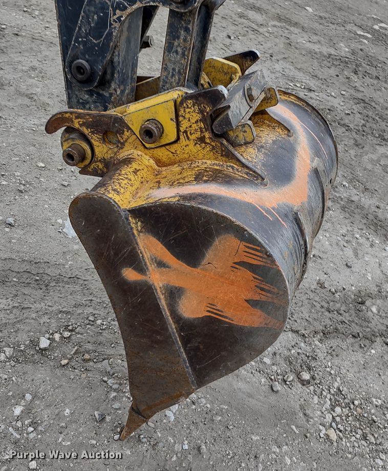 image for item DR8207 2016 John Deere 26G  mini excavator