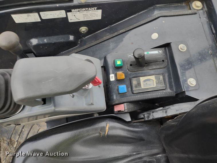 image for item DR8207 2016 John Deere 26G  mini excavator