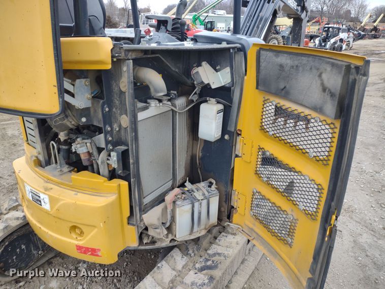 image for item DR8207 2016 John Deere 26G  mini excavator