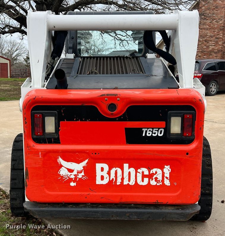 image for item DS2779 2018 Bobcat T650  tracked skid steer loader