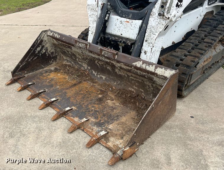 image for item DS2779 2018 Bobcat T650  tracked skid steer loader