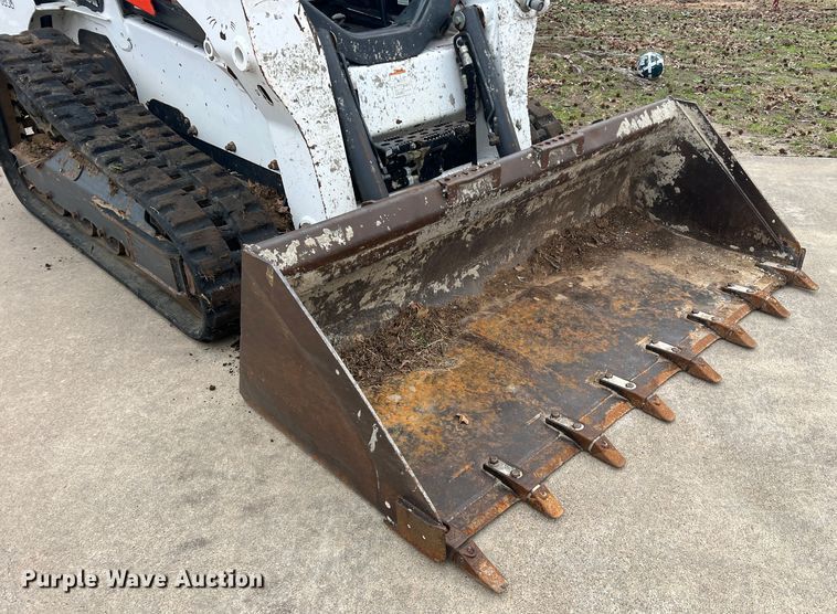 image for item DS2779 2018 Bobcat T650  tracked skid steer loader