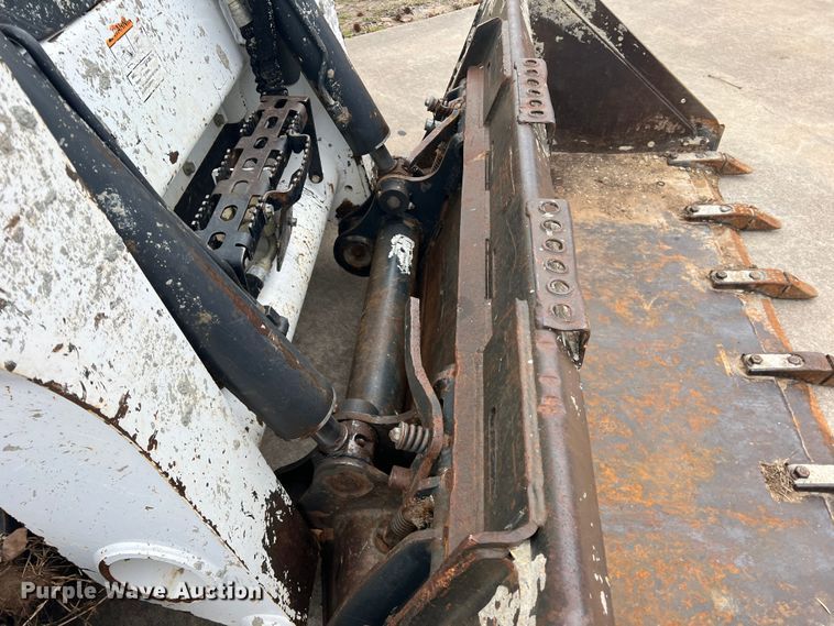 image for item DS2779 2018 Bobcat T650  tracked skid steer loader