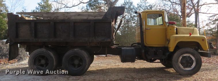 image for item FB9825 1979 Mack DM606  dump truck