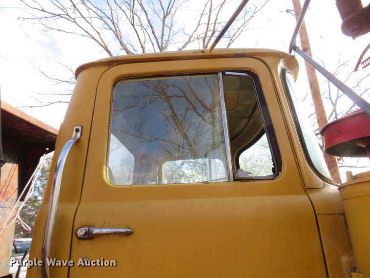 image for item FB9825 1979 Mack DM606  dump truck