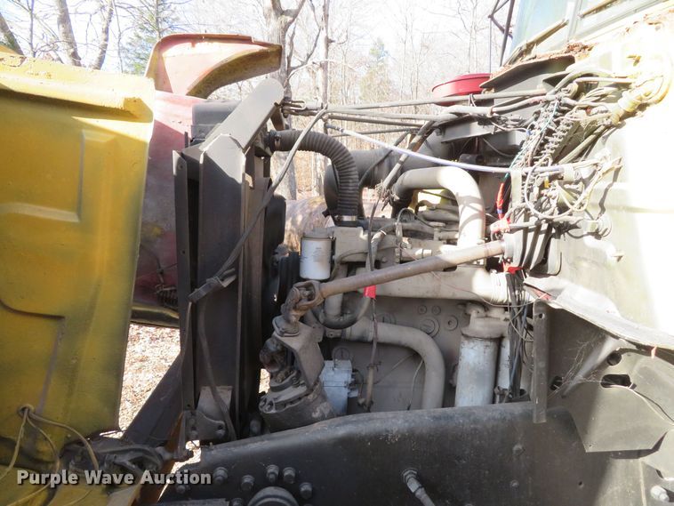 image for item FB9825 1979 Mack DM606  dump truck