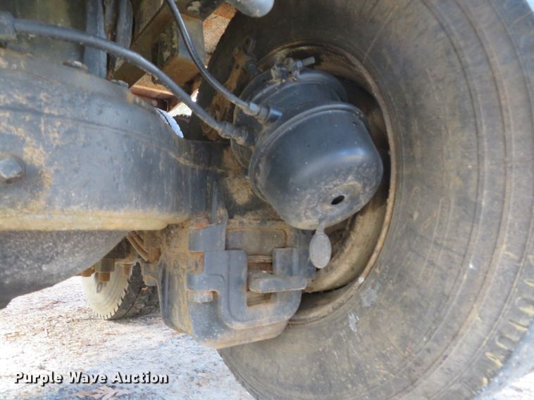 image for item FB9825 1979 Mack DM606  dump truck