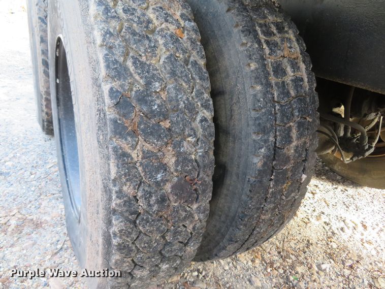 image for item FB9825 1979 Mack DM606  dump truck