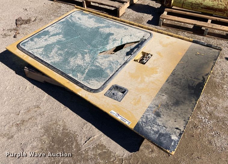 image for item HN9806 Caterpillar  door