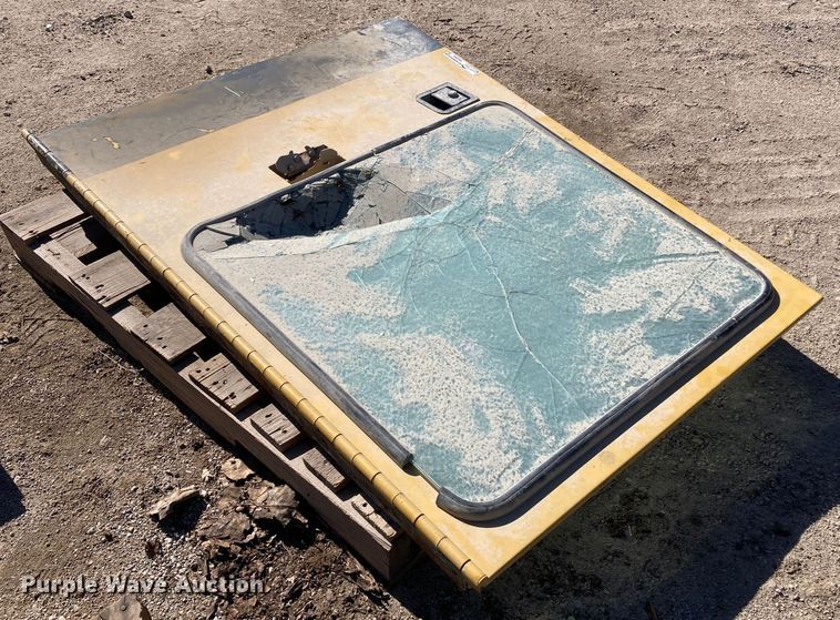 image for item HN9806 Caterpillar  door