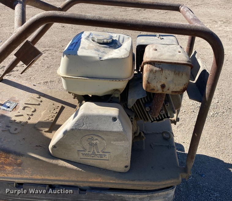 image for item HN9807 1993 Wacker BPU3345A  plate compactor