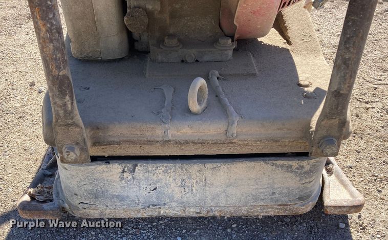 image for item HN9807 1993 Wacker BPU3345A  plate compactor