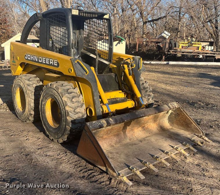 image for item HP9430 John Deere 270  skid steer loader