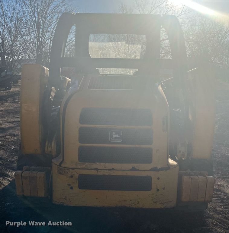 image for item HP9430 John Deere 270  skid steer loader