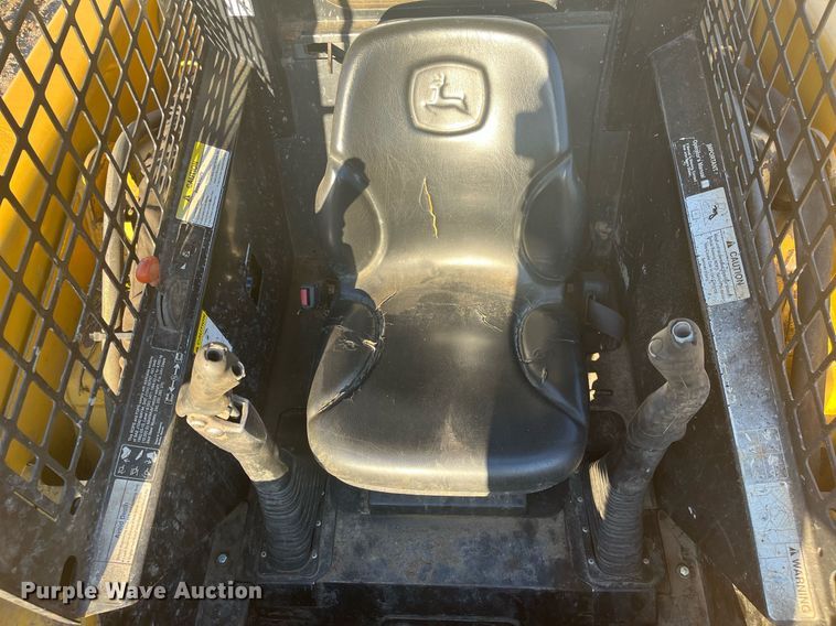 image for item HP9430 John Deere 270  skid steer loader