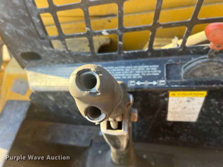 image for item HP9430 John Deere 270  skid steer loader