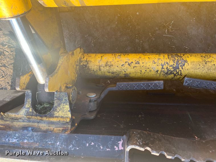 image for item HP9430 John Deere 270  skid steer loader